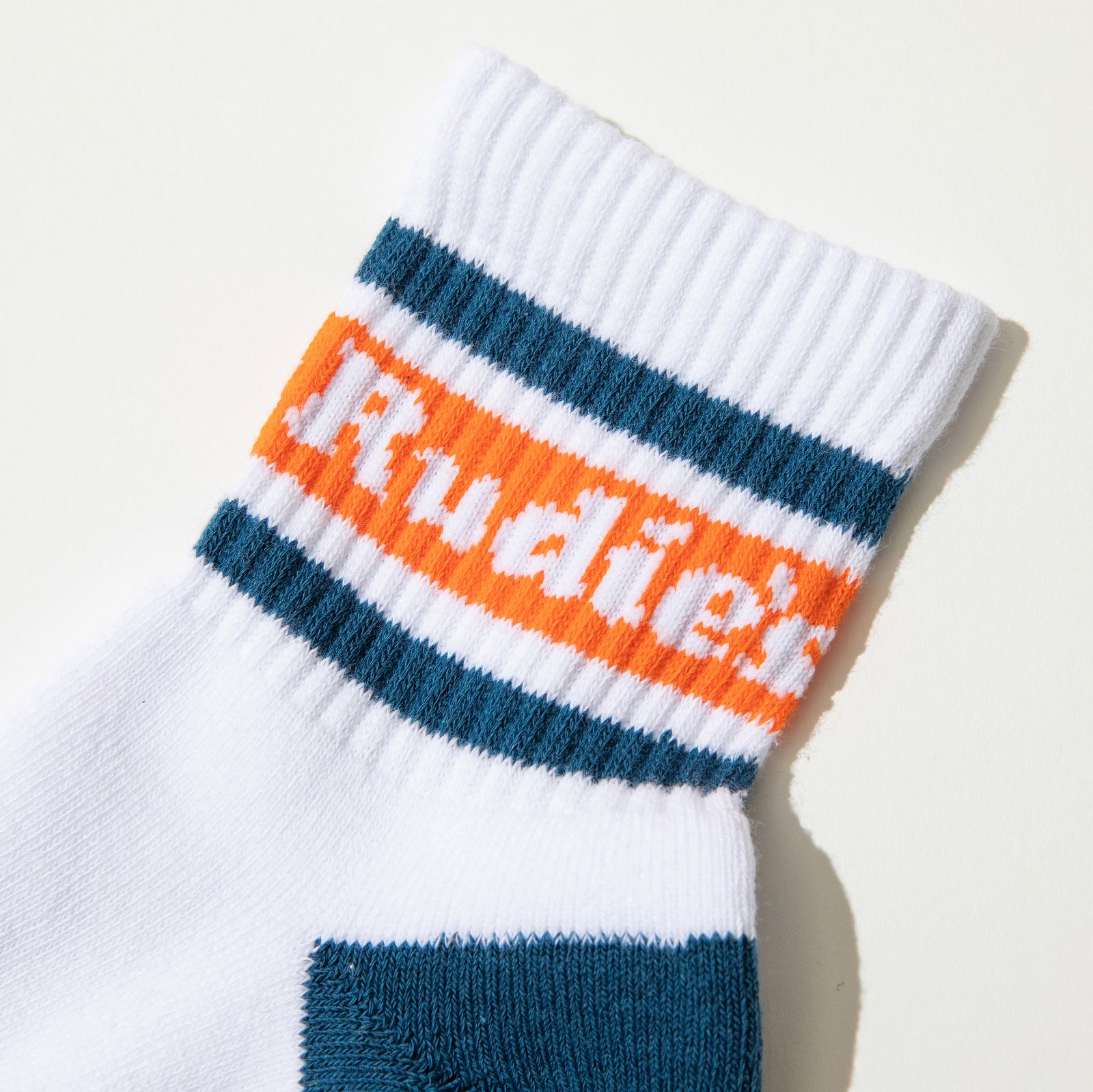 CURVY-SOCKS