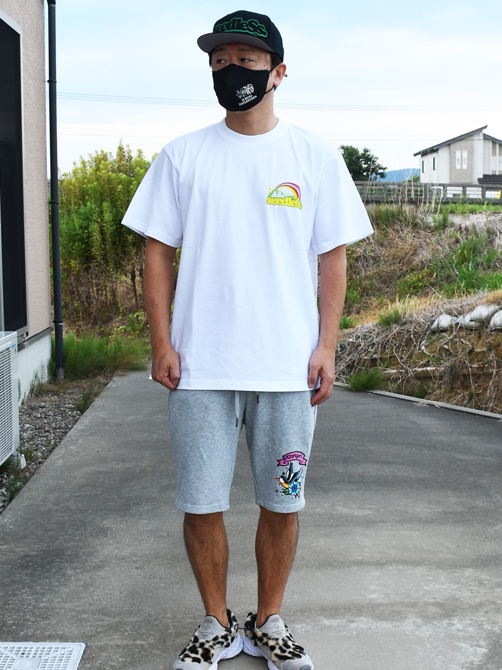 over the rainbow s/s tee