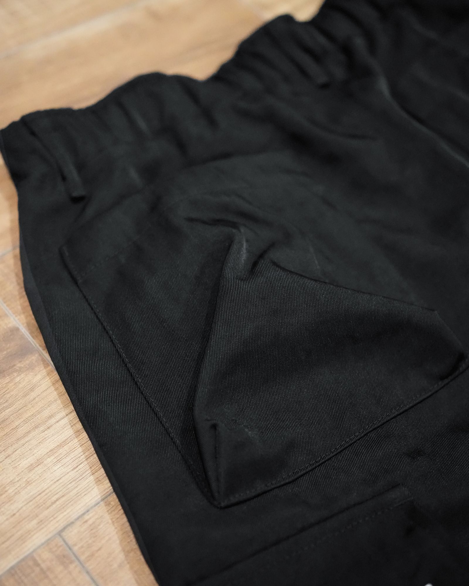 TB NYLON TWILL CARGO-PANTS