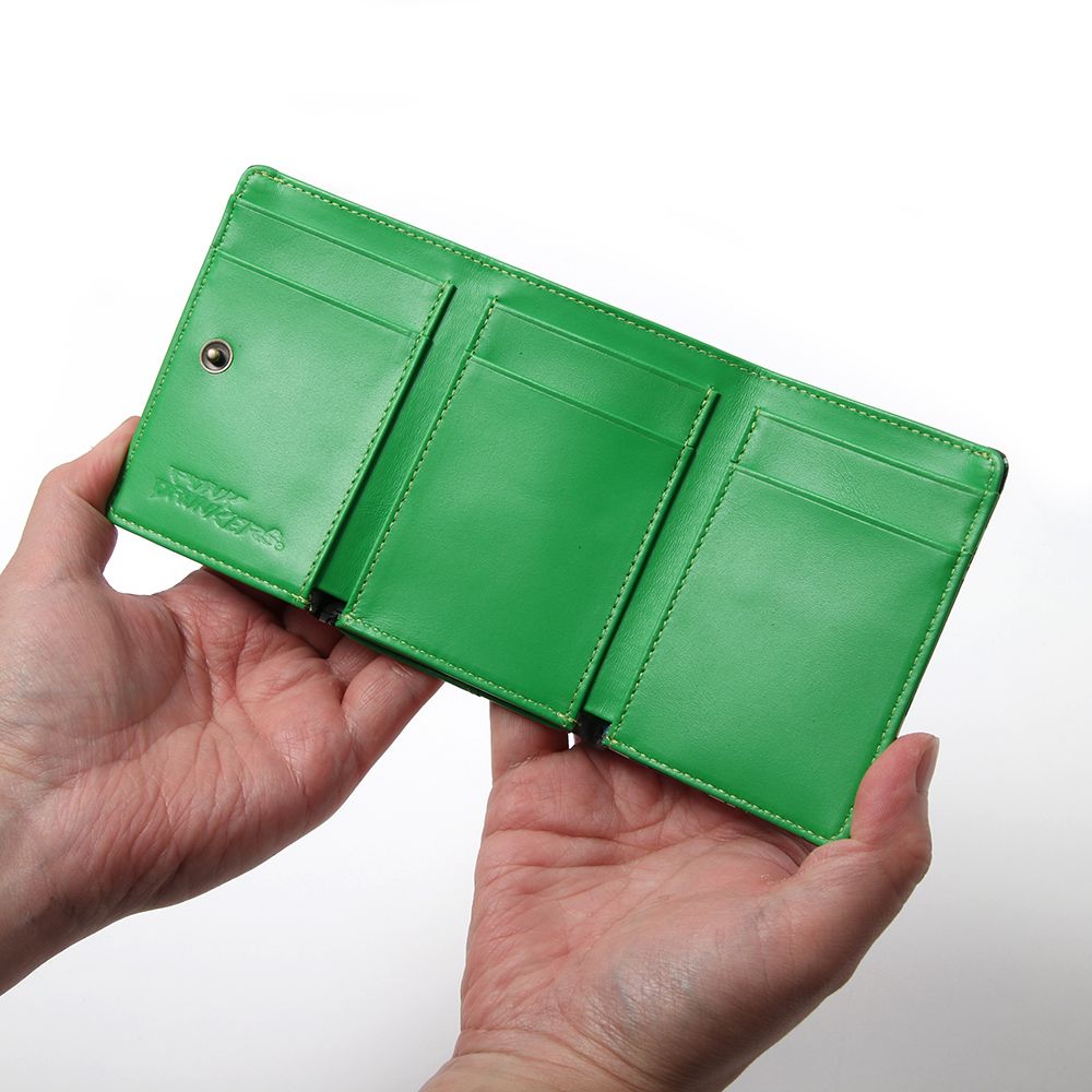 きのこ総柄三つ折り財布