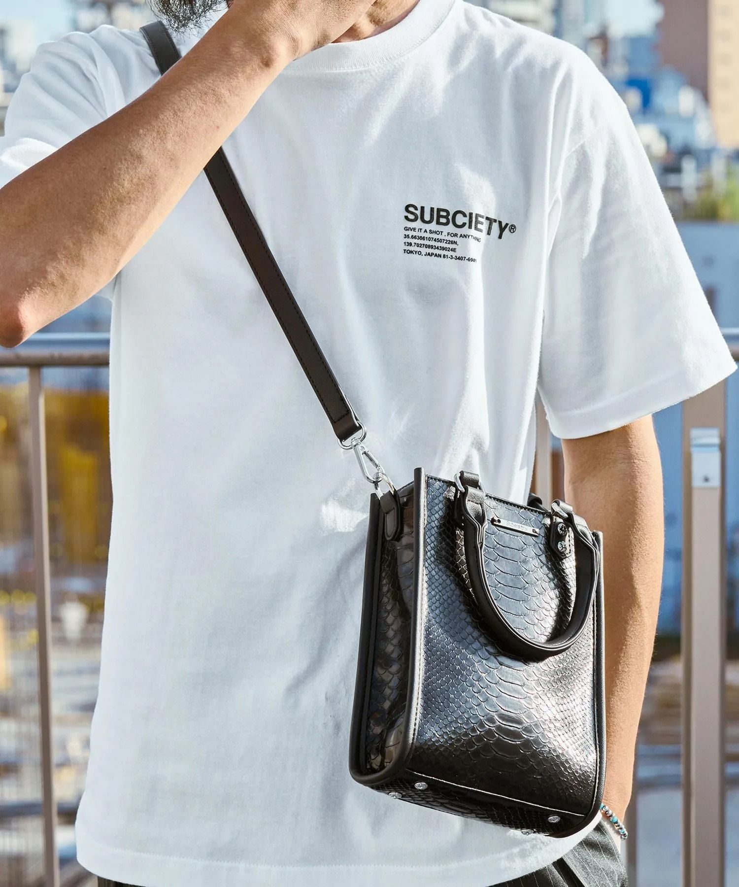 Faux leather shoulder tote bag