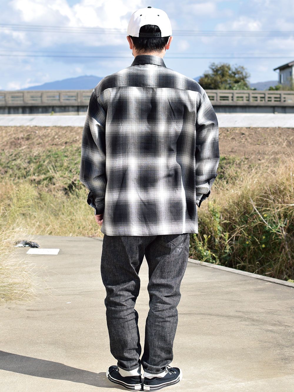 “OUTSIDER SHIRTS”