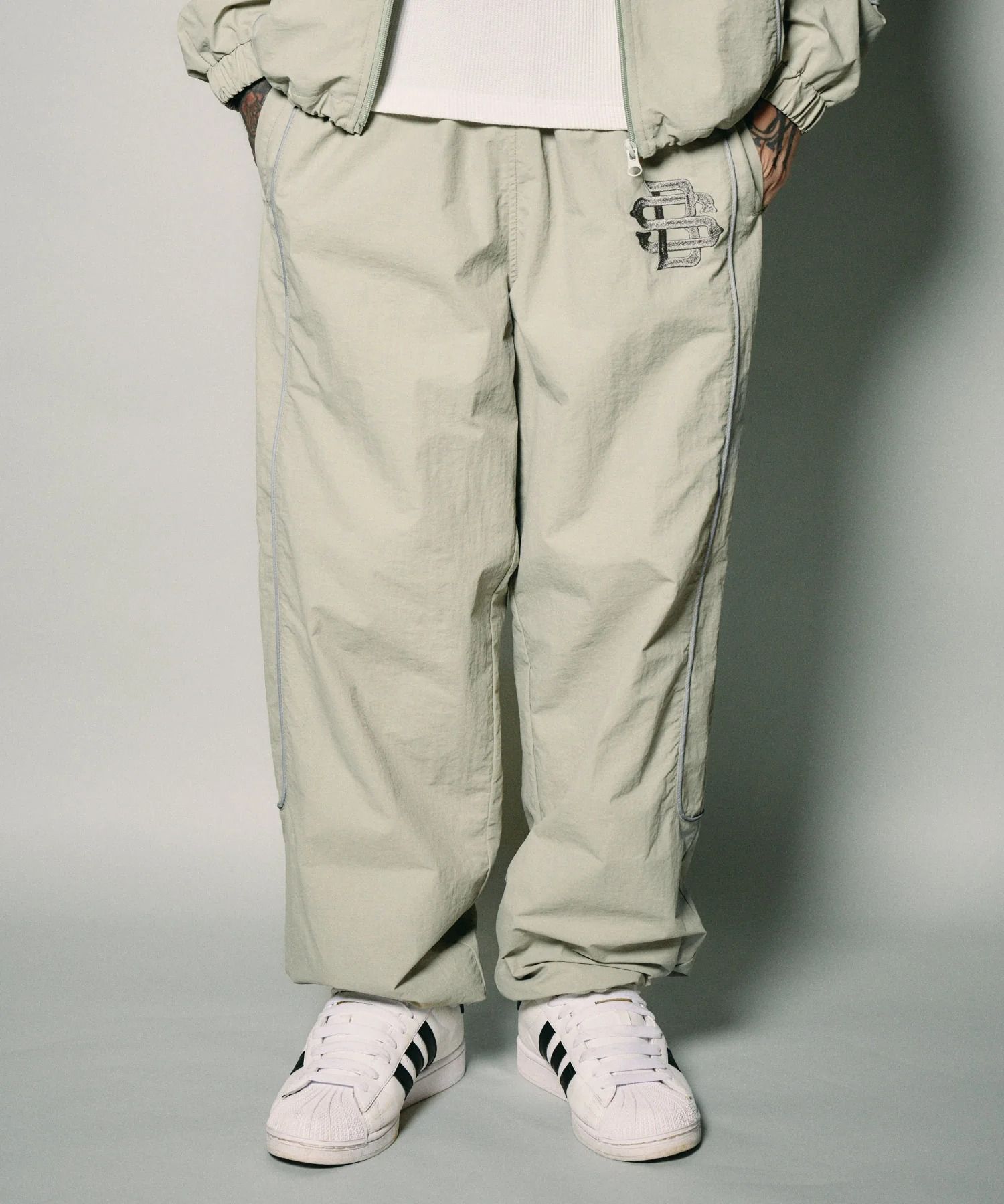 Reflective piping nylon pants