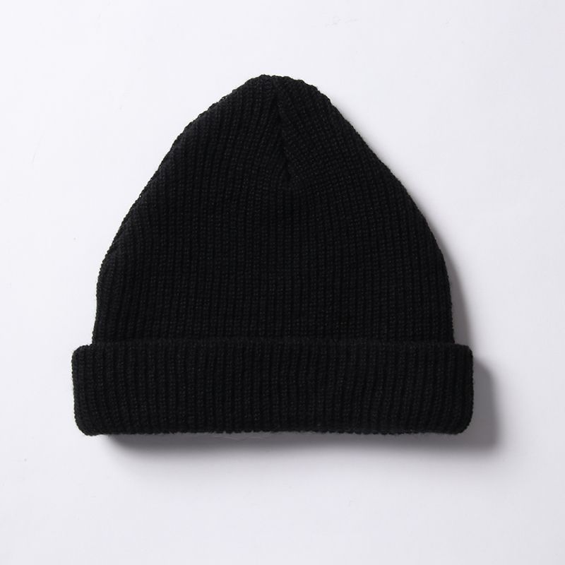 操られるニットCAP