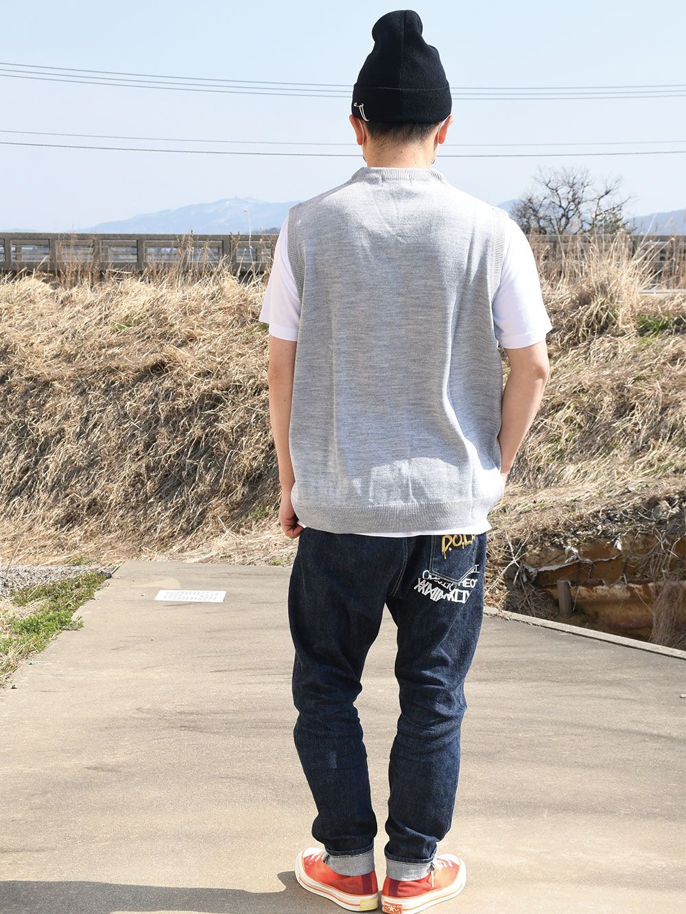 KNIT VEST - A.C. Brand