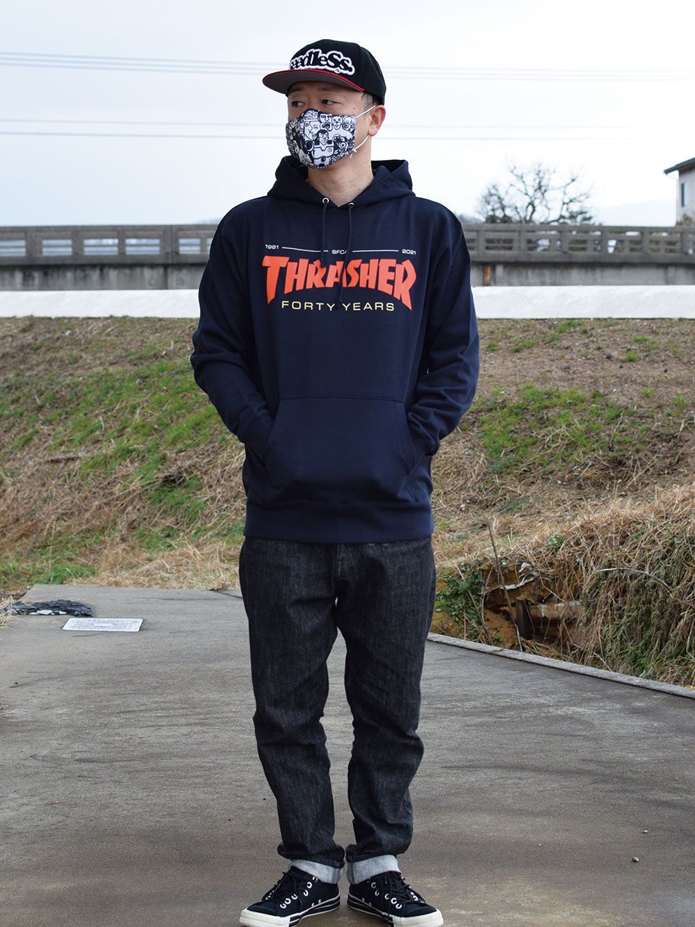 FORTY YEARS-HOODIE