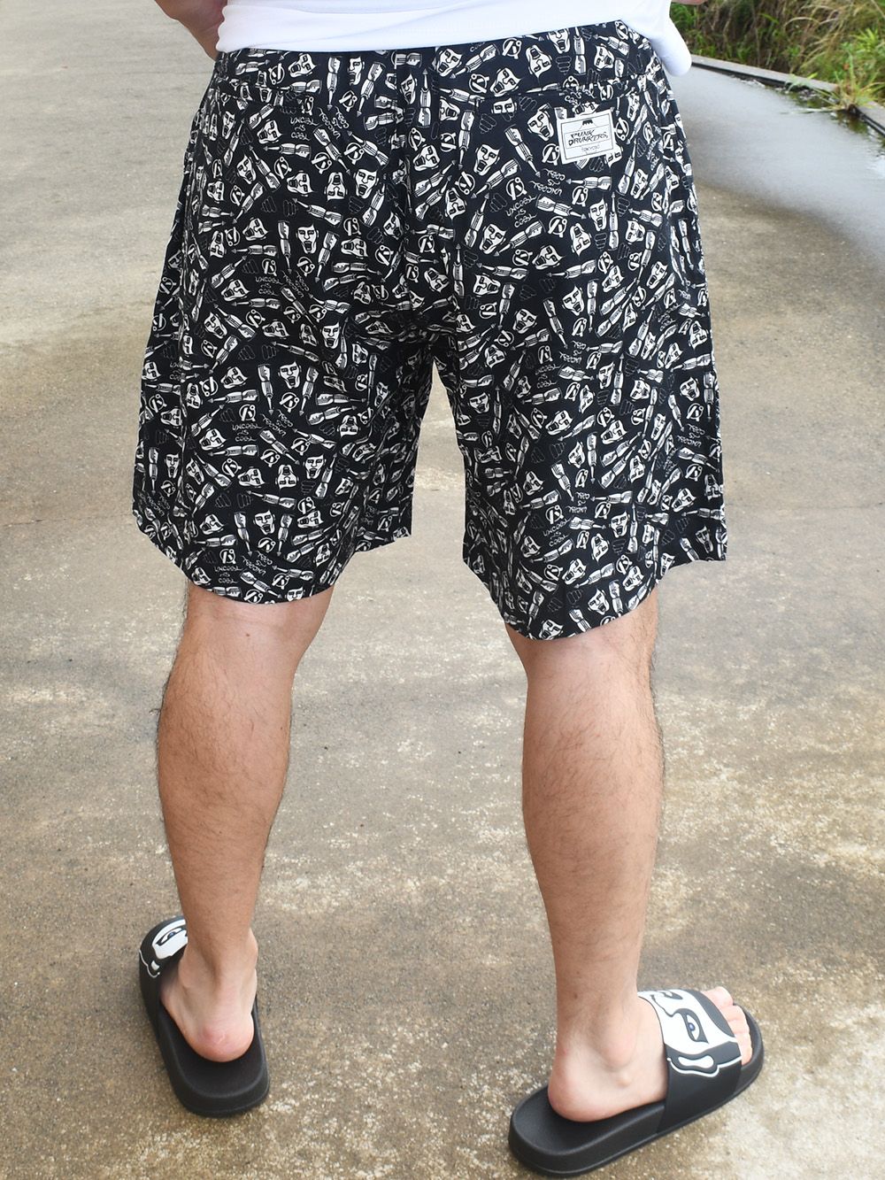 超総柄ショーツ