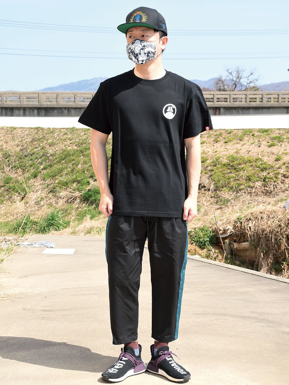 闇討TEE