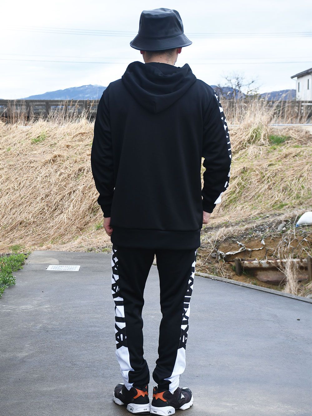 JOGGING HOOD JACKET - MISFIT