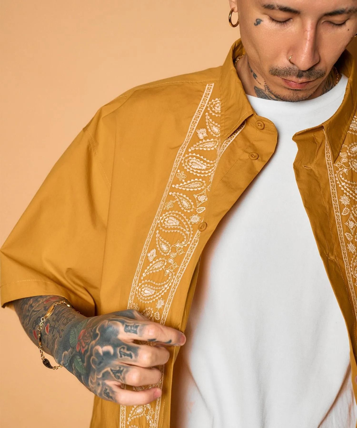 Embroidery bandanna shirt