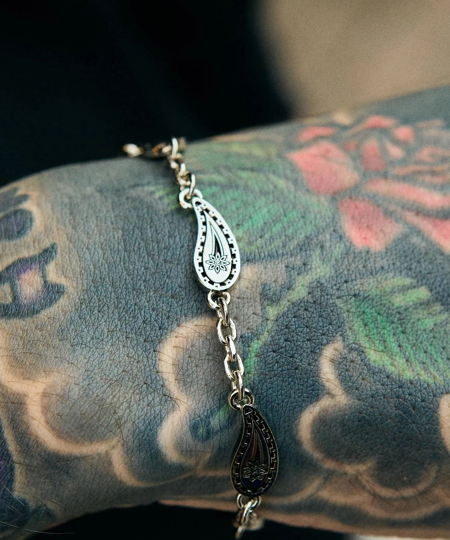 Paisley chain bracelet