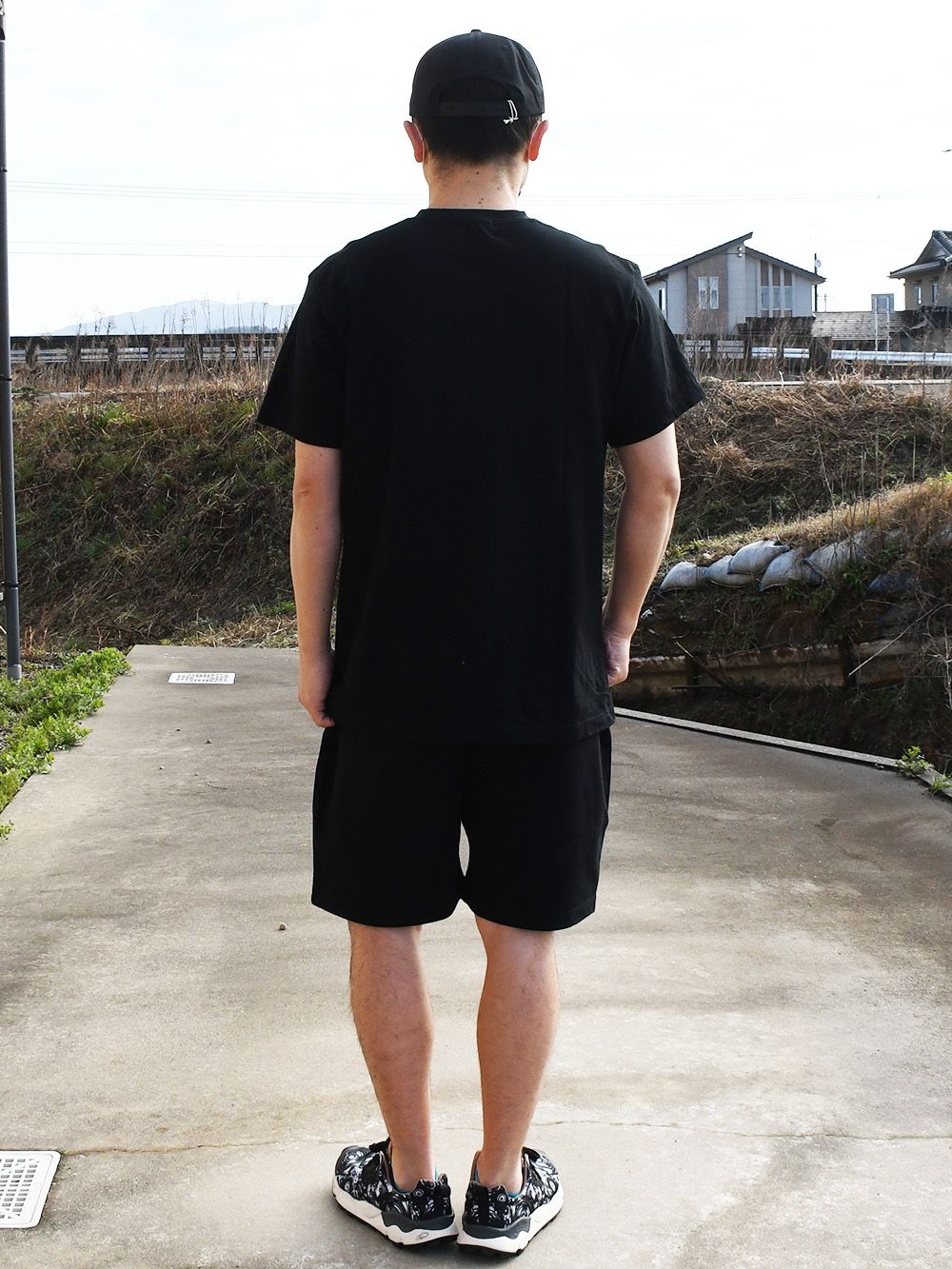 S/S TEE - BONSAI BURGER