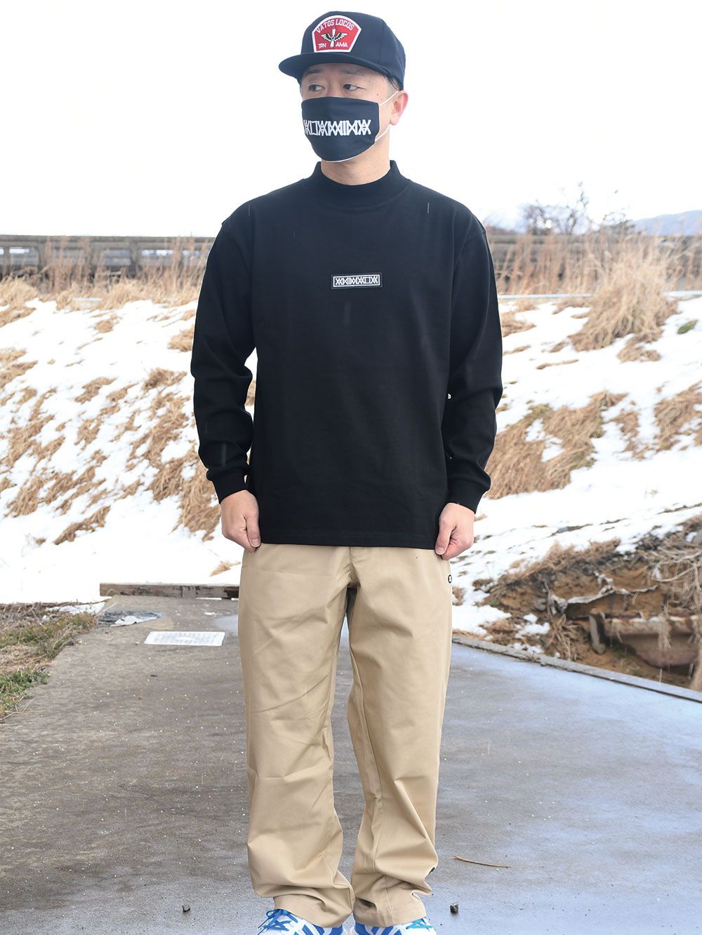 MOCK-NECK Heavy Oz. L/S - Leather Patch