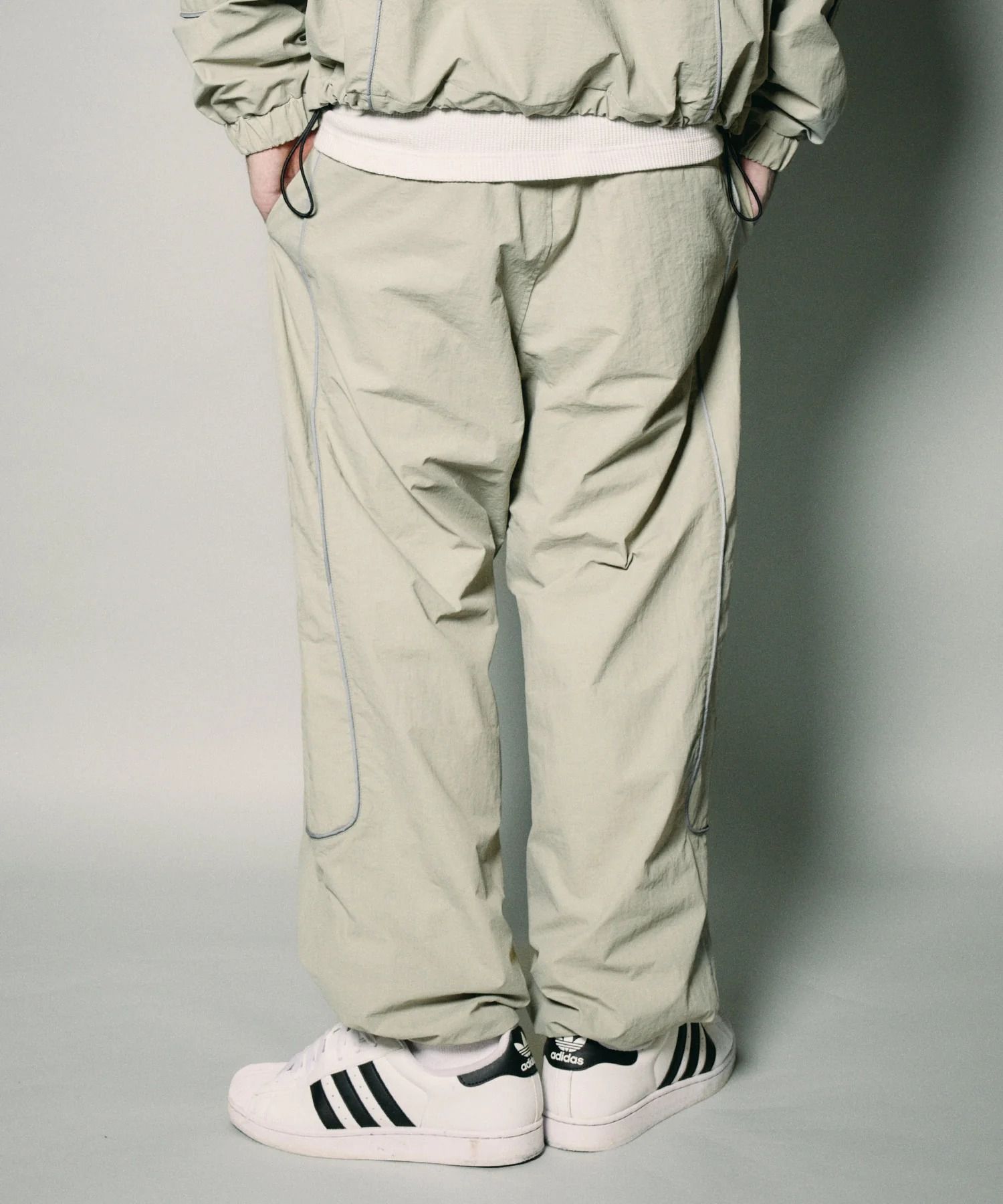 Reflective piping nylon pants