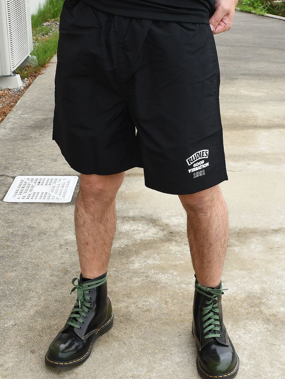 SLICK-SHORTS