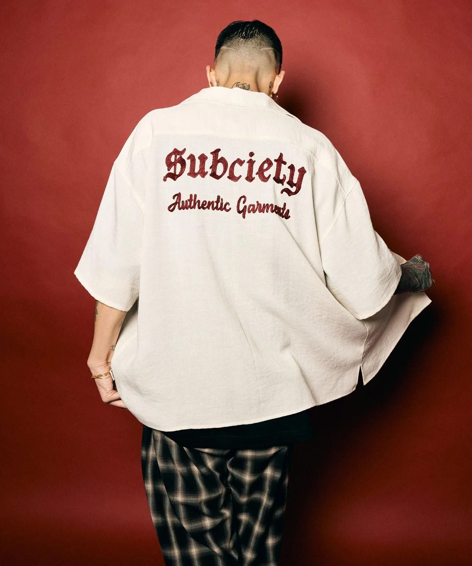 Classic chain embroidered shirt