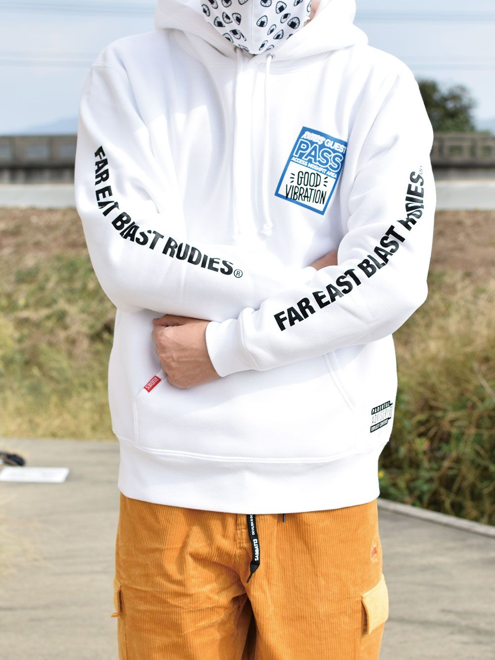 GUESTPASS HOOD-SWEAT