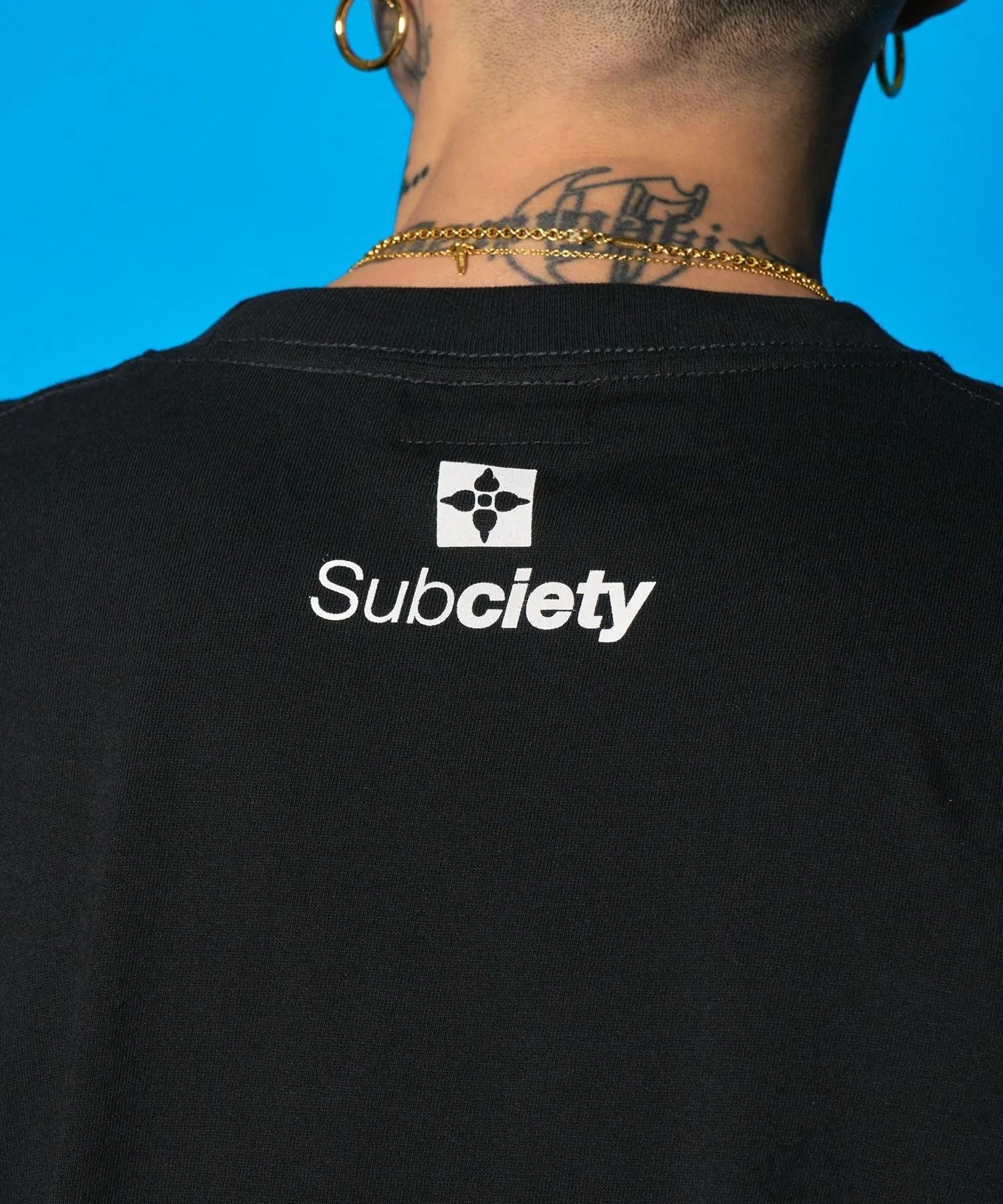 intimate room tee