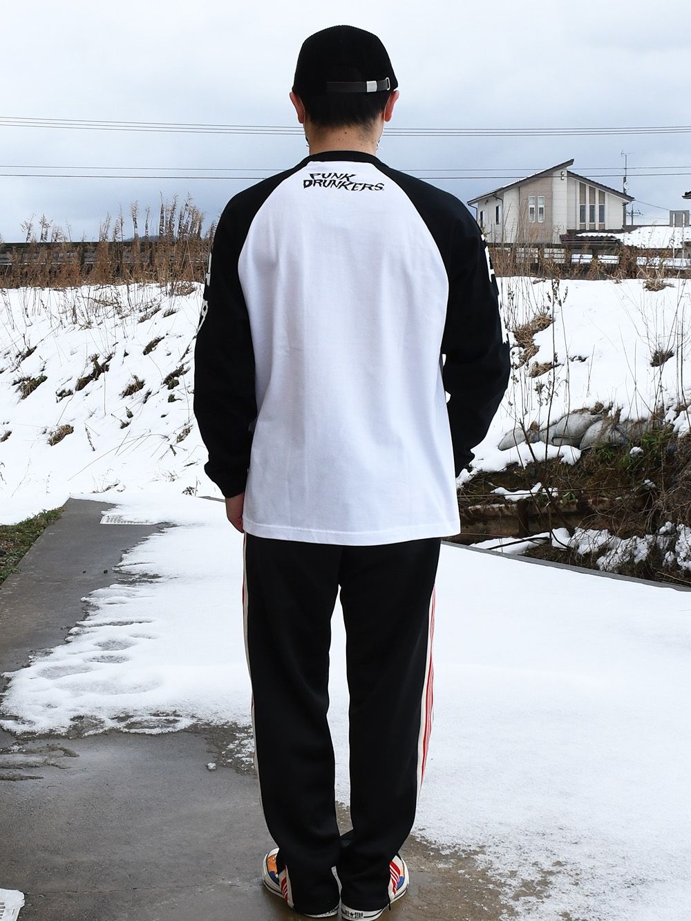 PUNKDS IS NOT DEADラグランロンTEE
