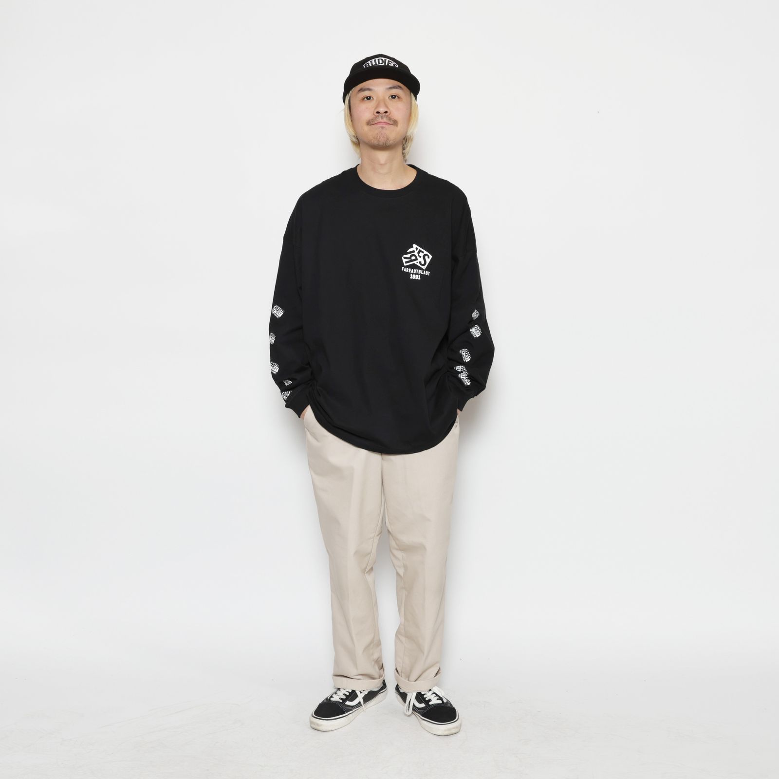 PASTE BIGSILHOUETTE LS-TEE