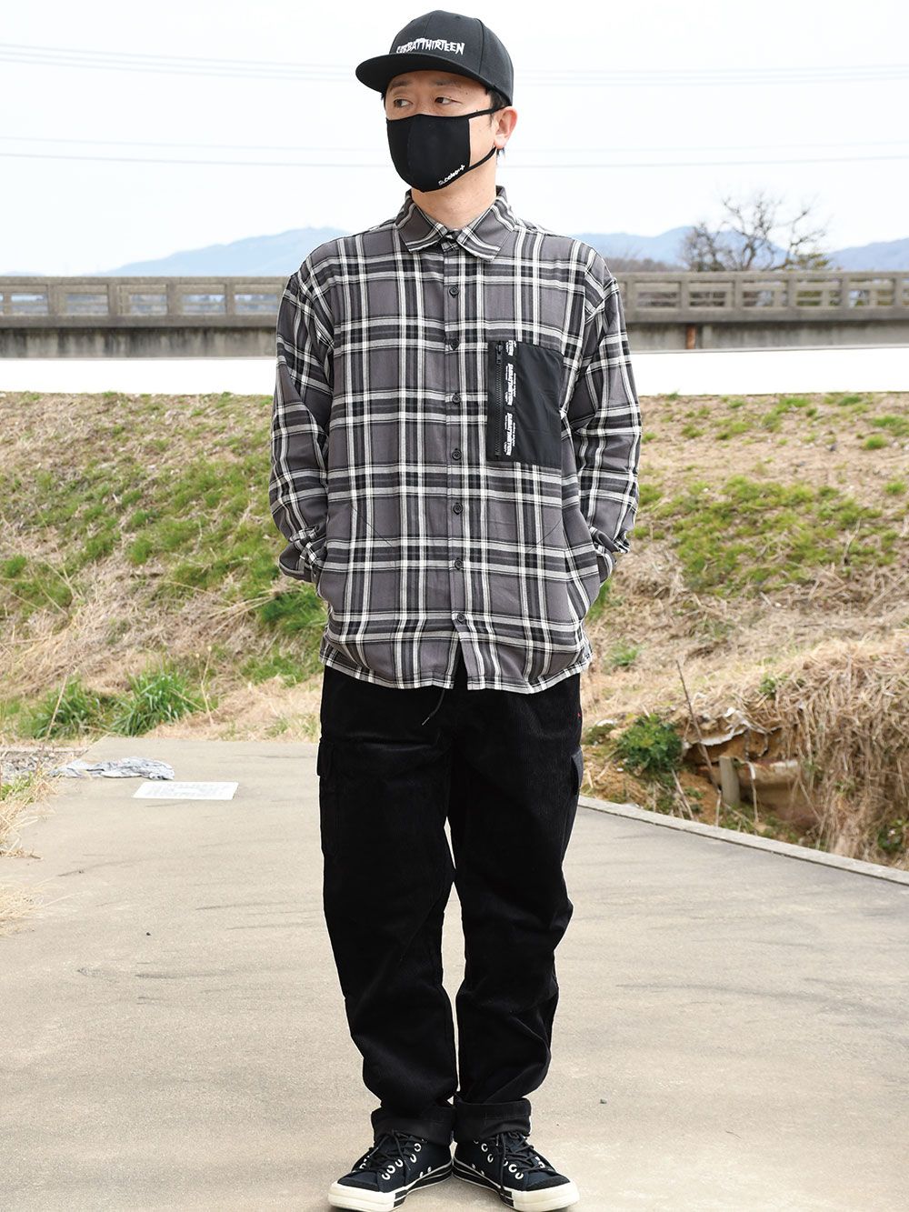 BLACK HEART CHECK-SHIRTS