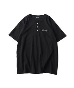 Henley neck tee