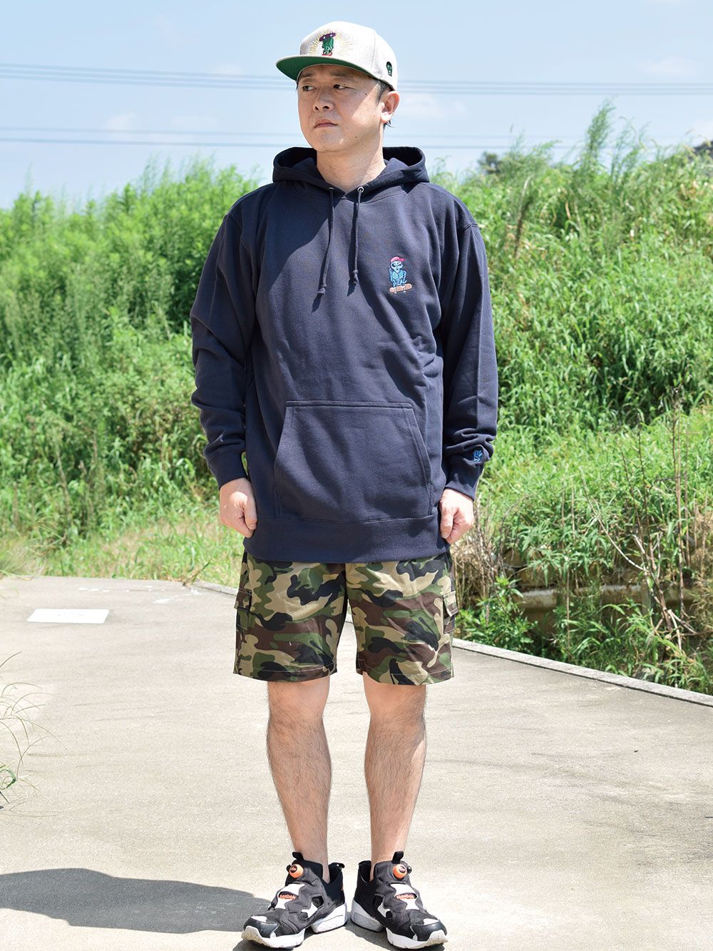 宇宙人スケボーパーカ