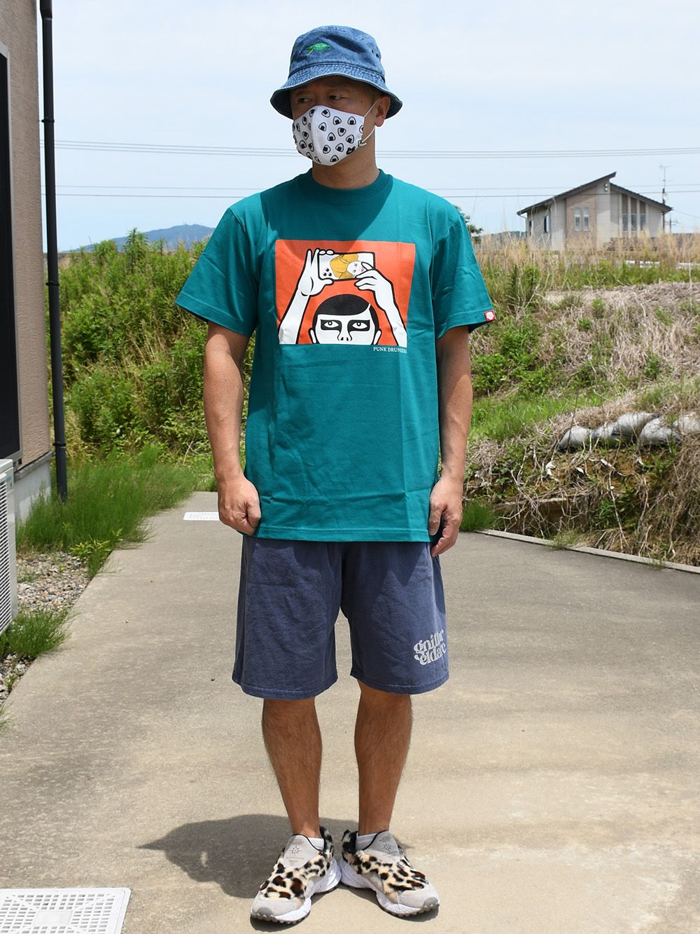 REVERSE LOGO-SHORTS
