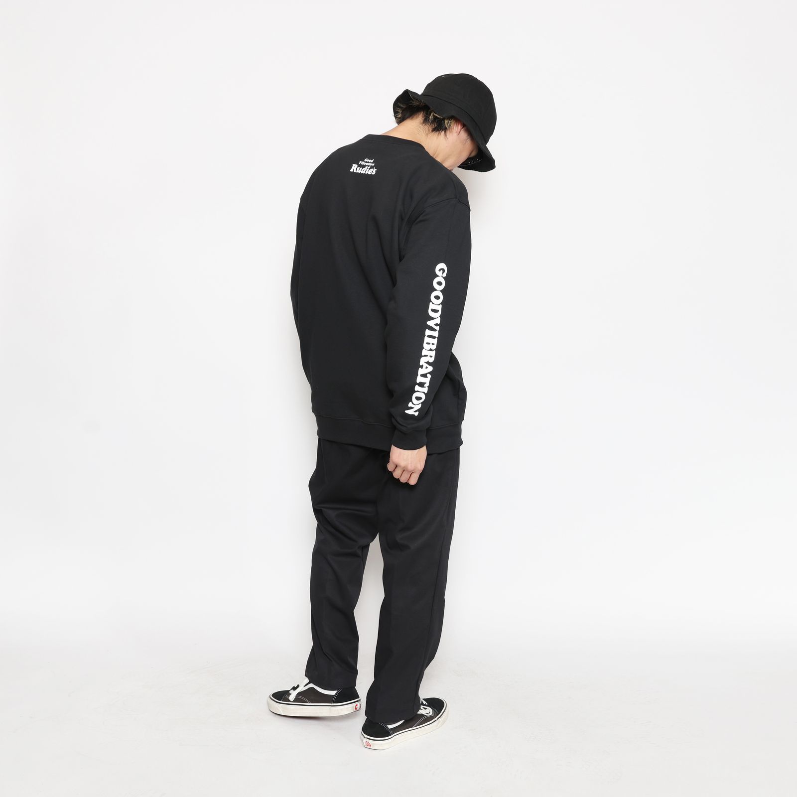 CURVY CREW-SWEAT