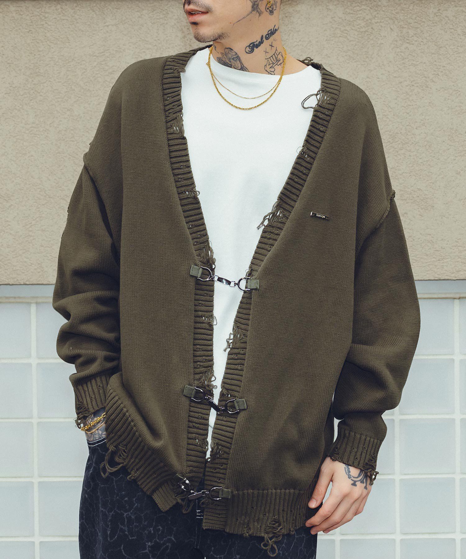 Damaged knit cardigan