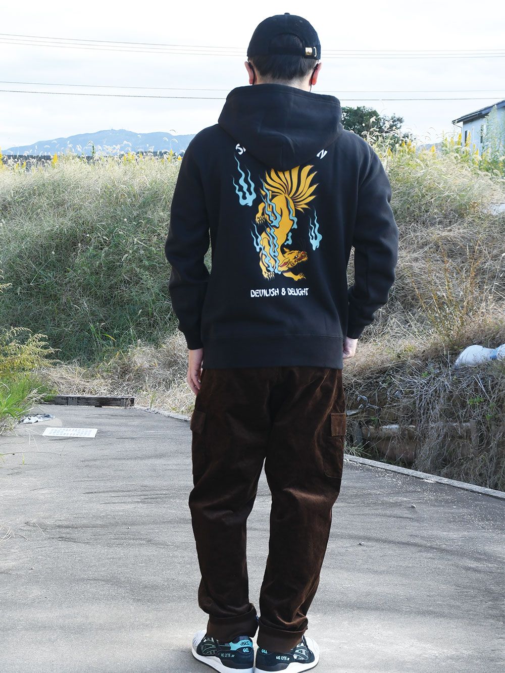 13 TALED FOX HOODIE