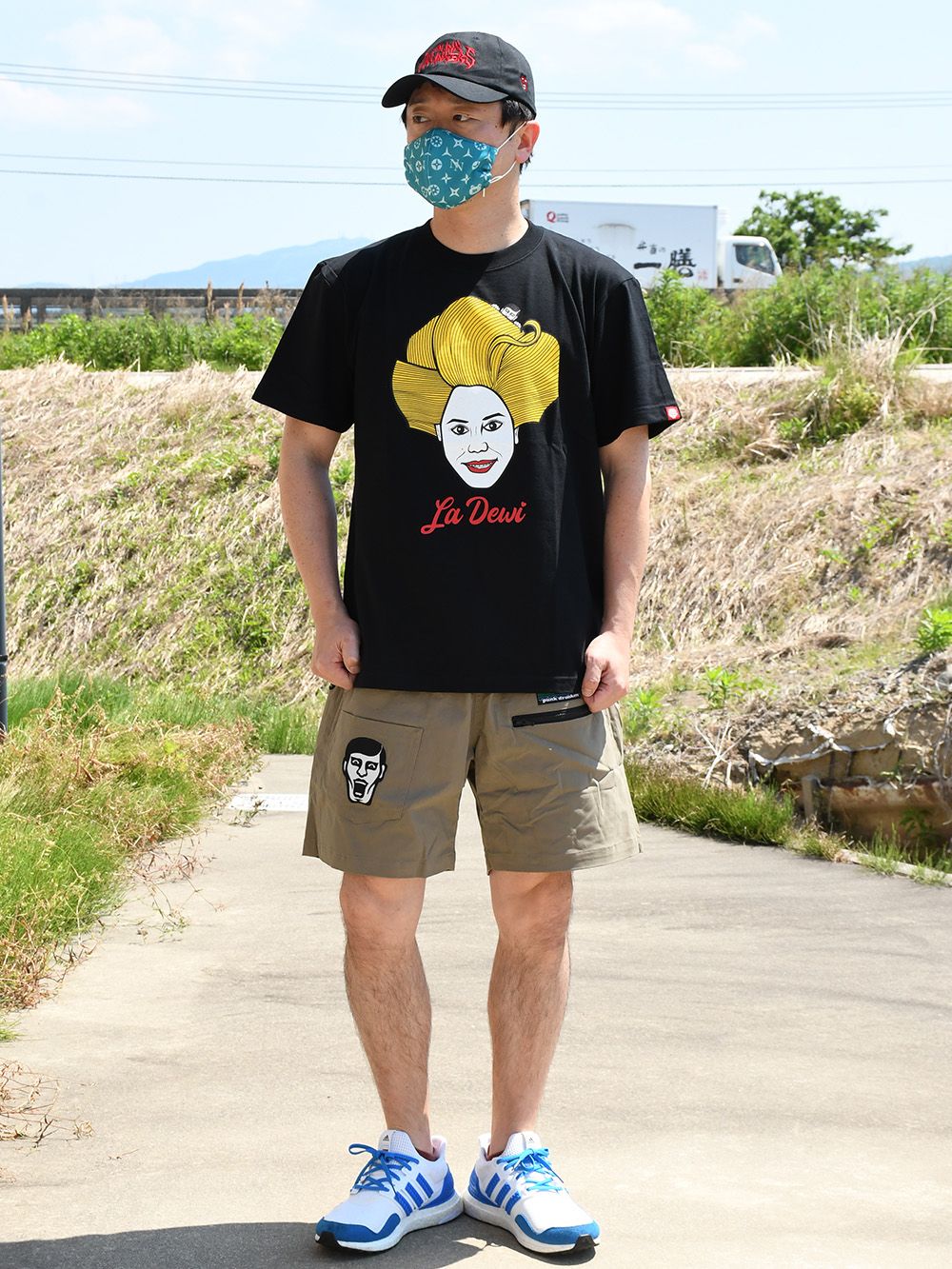 ［PDSxデヴィ・スカルノ］夫人からあいつTEE