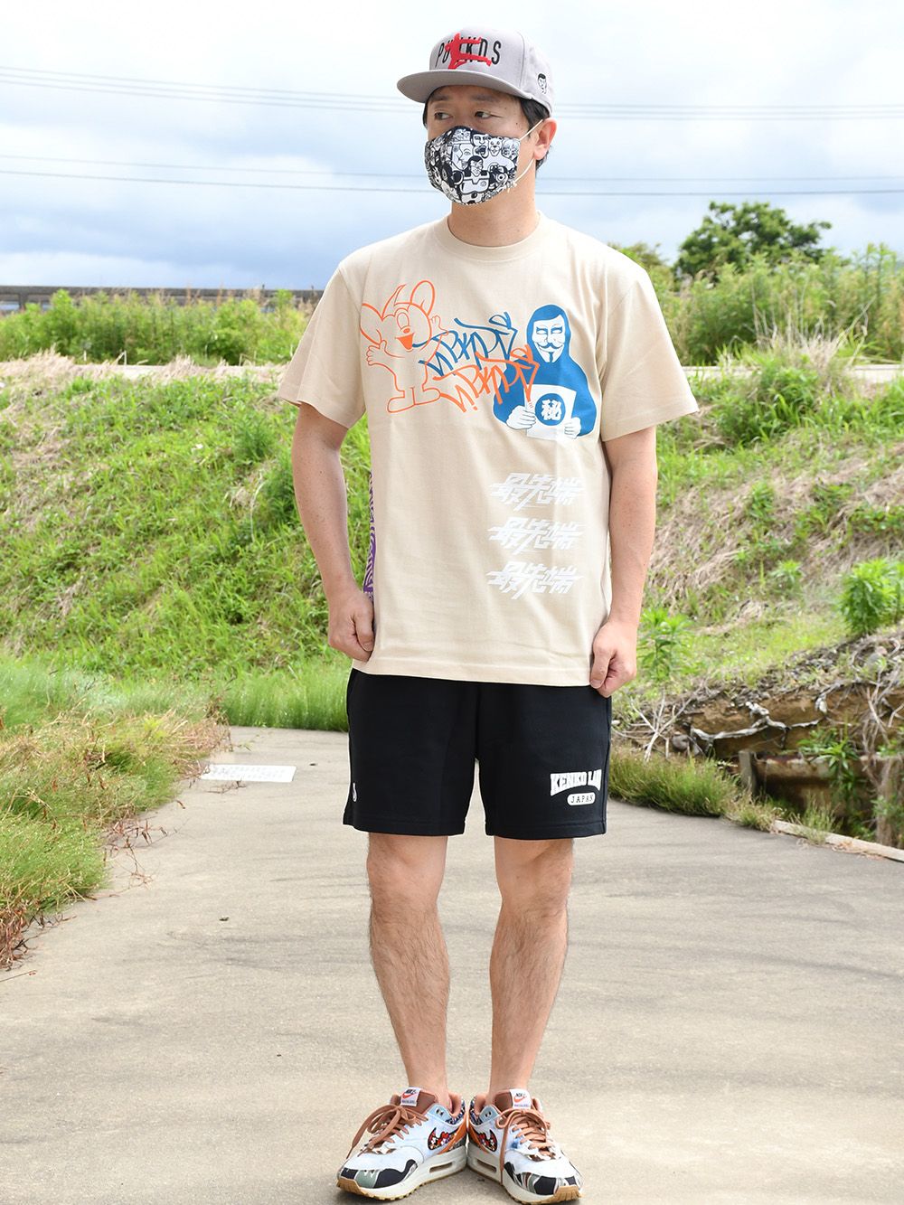 メニメニプリントTEE
