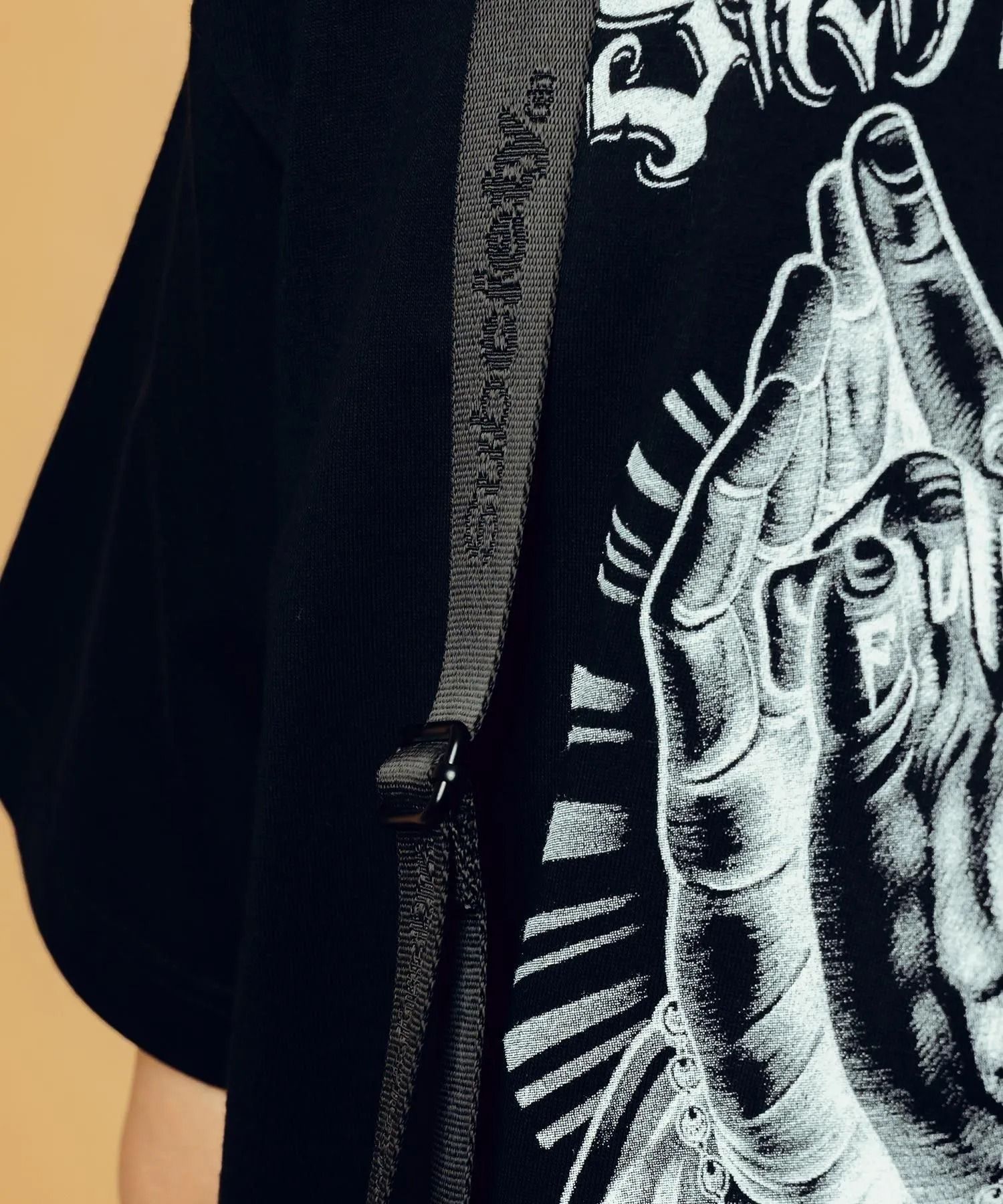 Mesh pocket mini shoulder bag