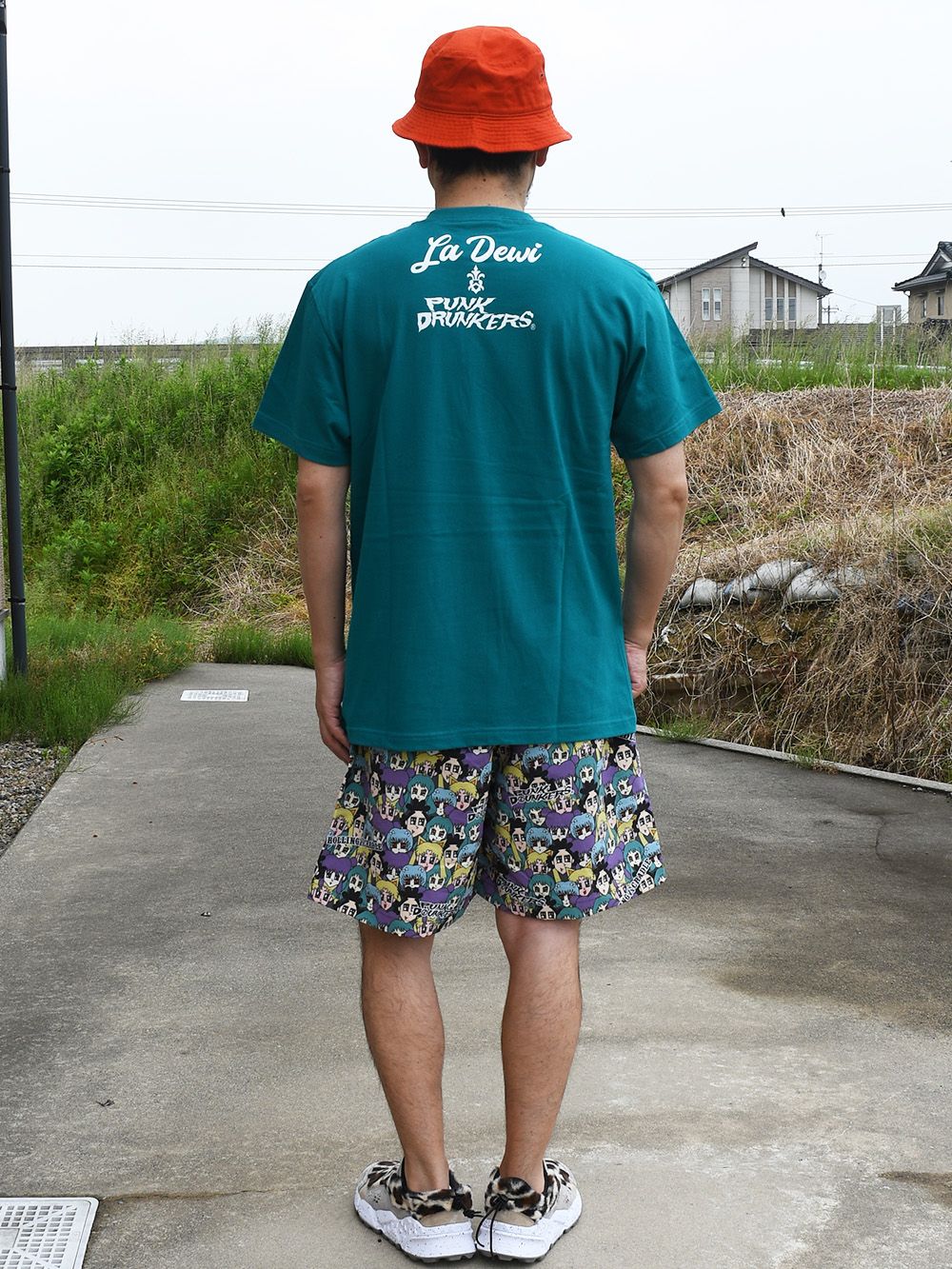 ［PDSxデヴィ・スカルノ］ アイツのスマホに夫人TEE