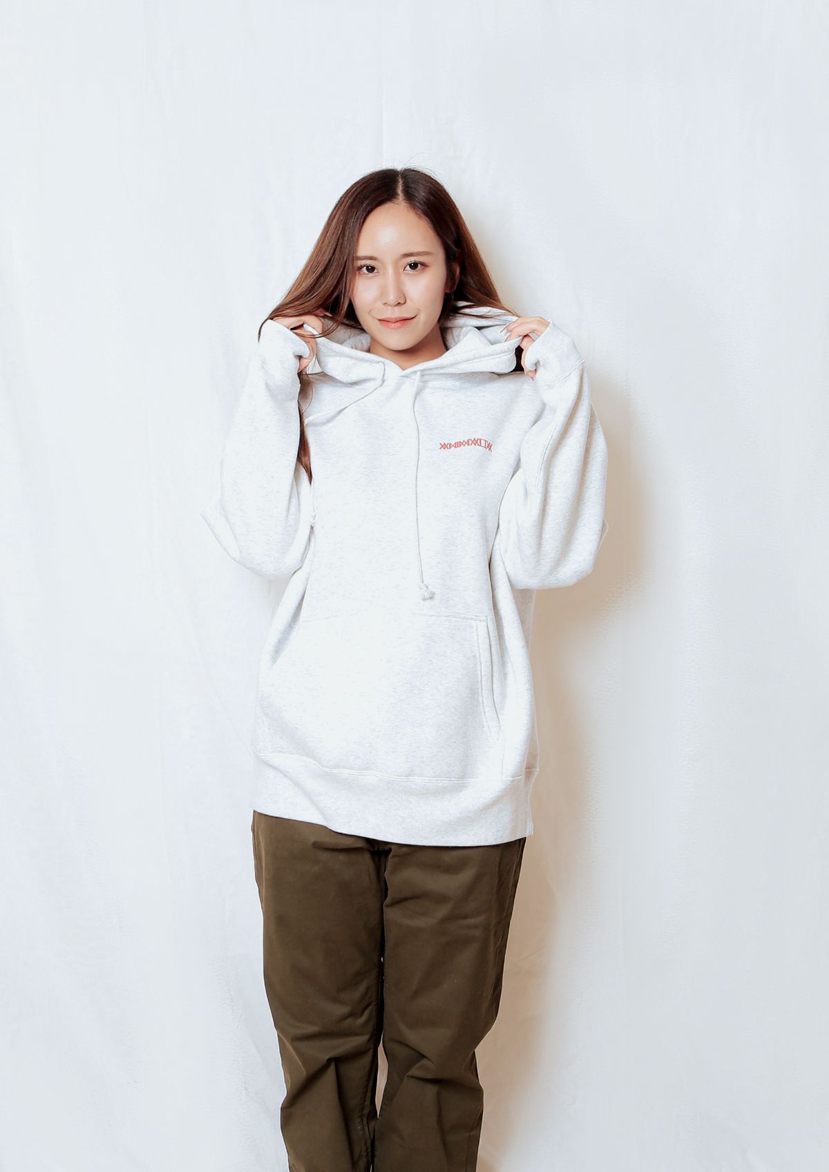 BIG SILHOUETTE HOODIE - Attacking Skunk