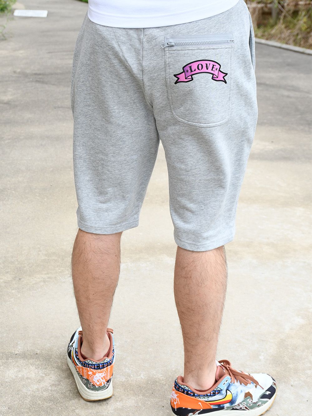 rg beautiful graph. sweat shorts