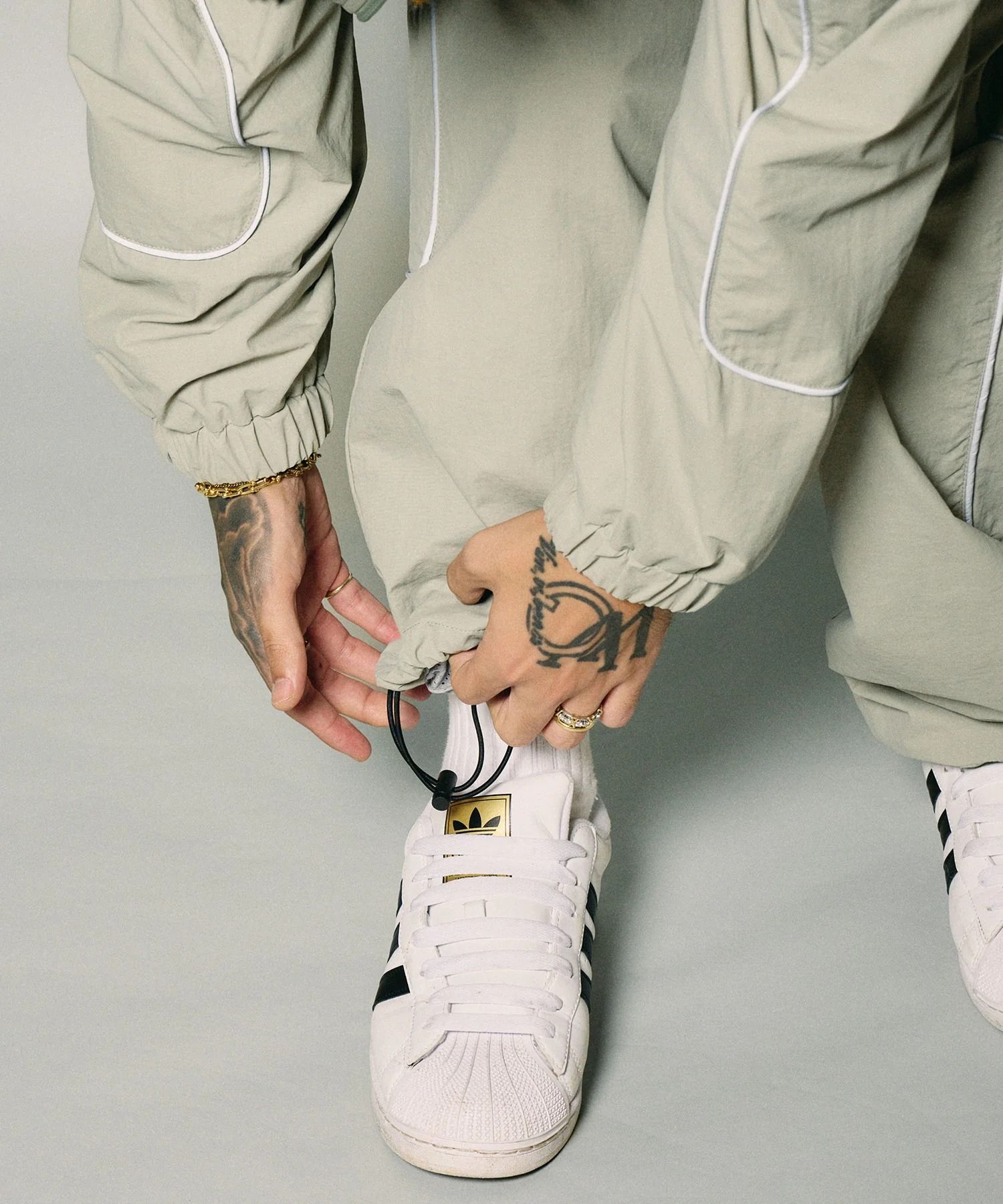 Reflective piping nylon pants