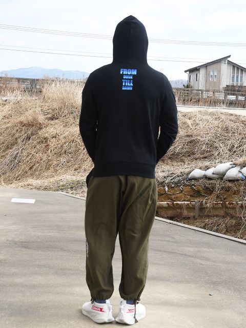 カラーもボディも春らしく！