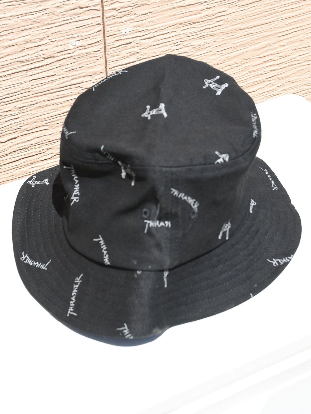 GONZ BUCKET-HAT