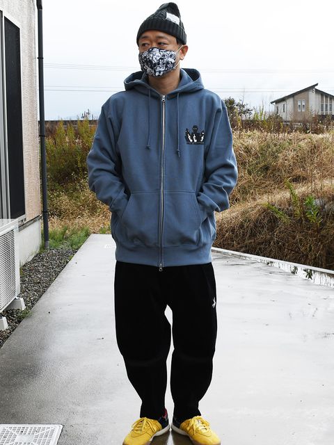 抜き足差し足・・