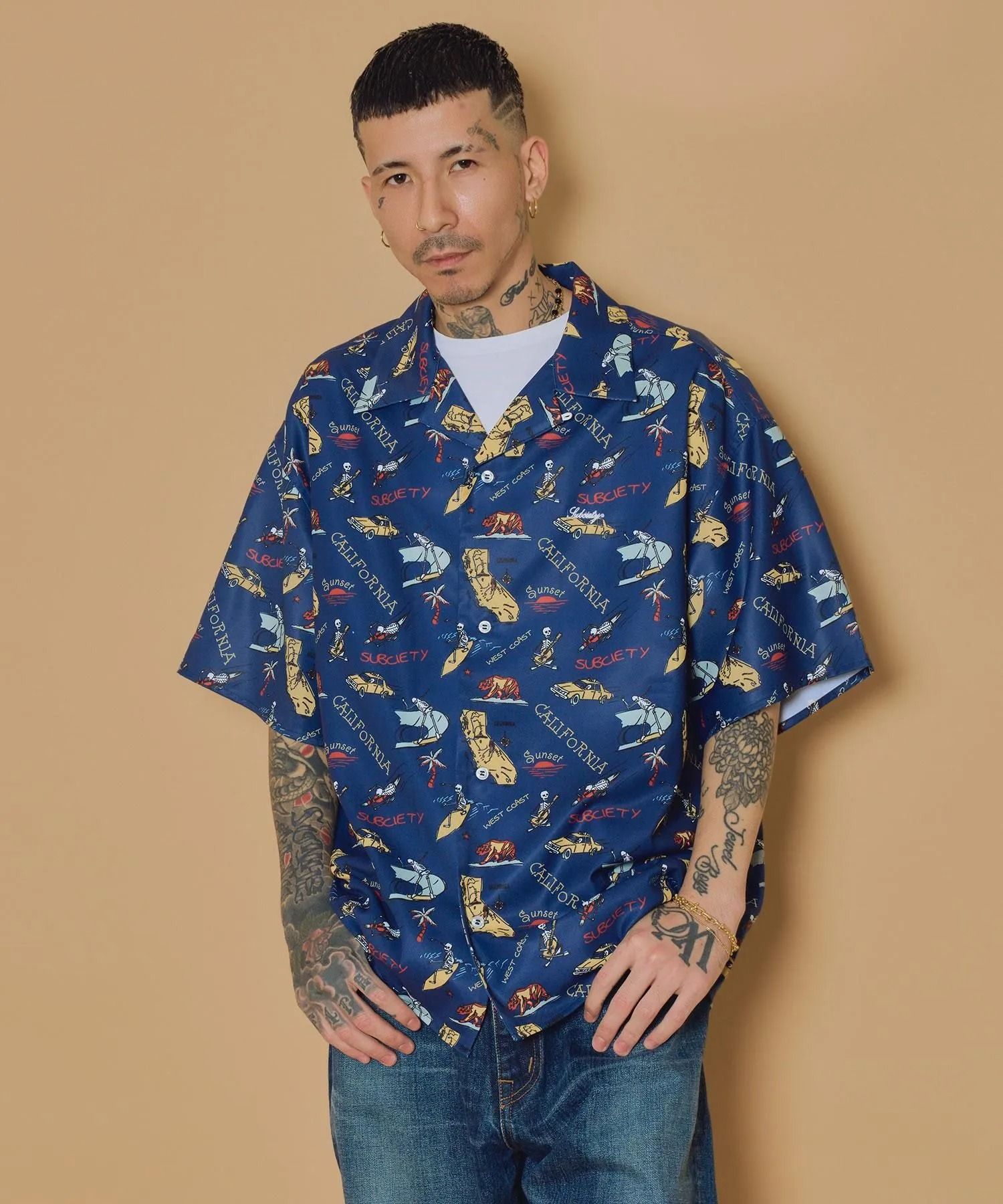 Essential open collar shirt