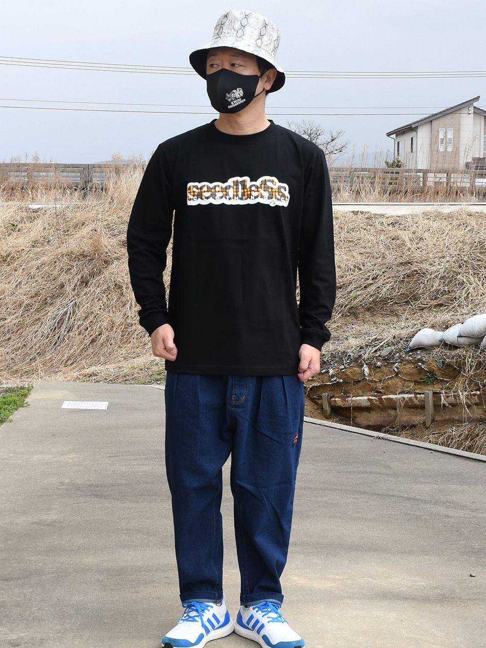 sd puzzle logo LS tee