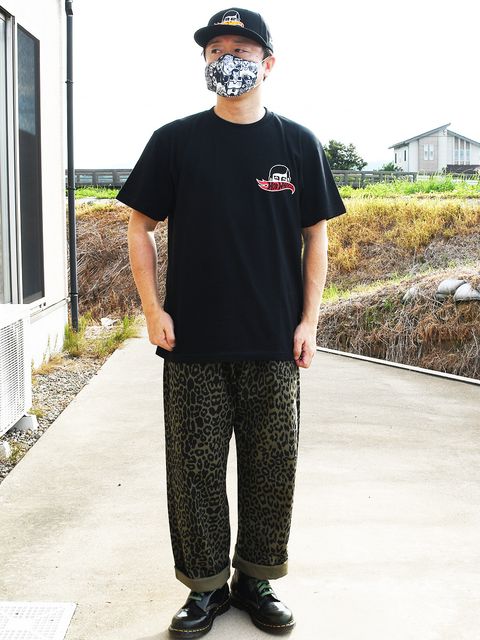 愛してやまない両者の世界観が炸裂したコラボT！