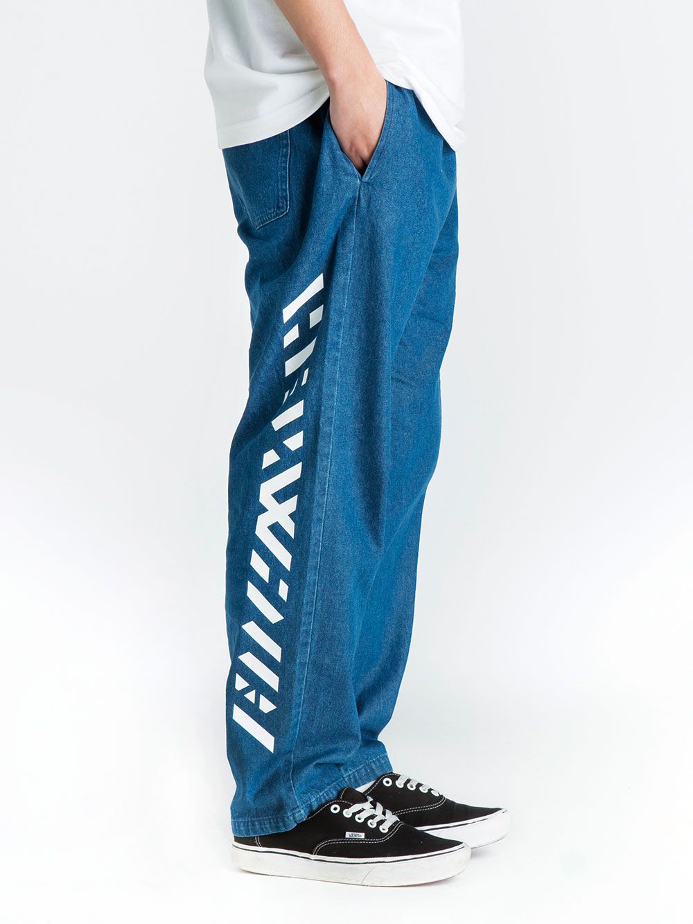 Disappear Logo Shef pants