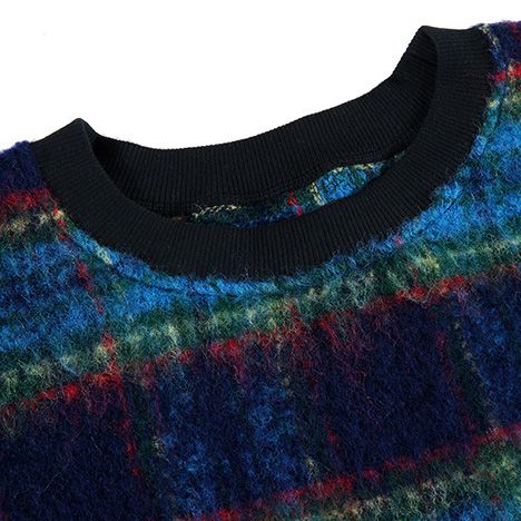 FLUFFY-CREWNECK