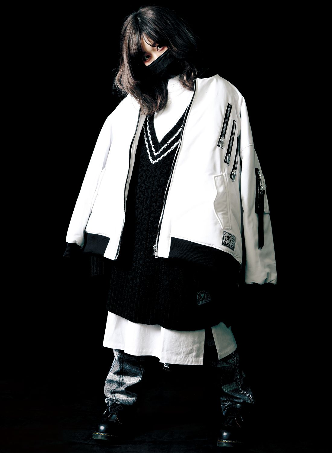 VEIN -Cable Knit Sweater-