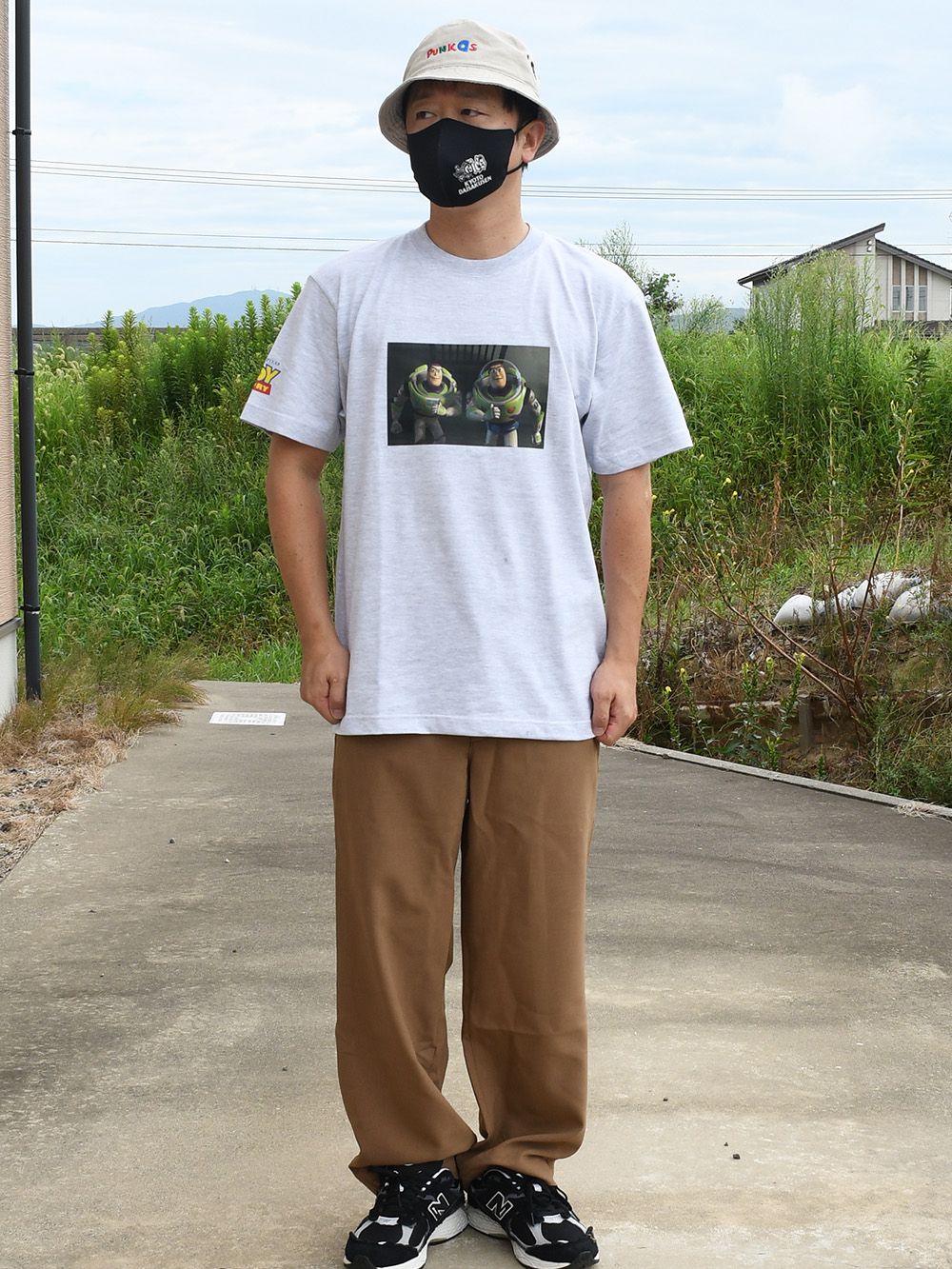 Two Buzz TEE