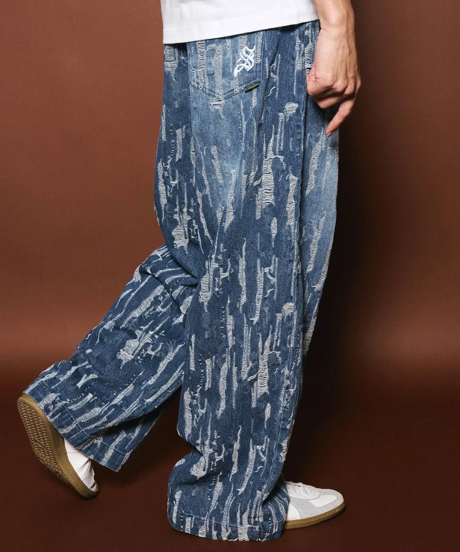 Splited denim pants