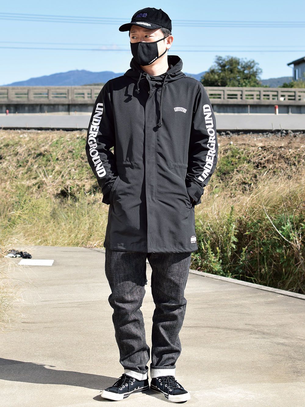 SLICK FISHTAIL-COAT